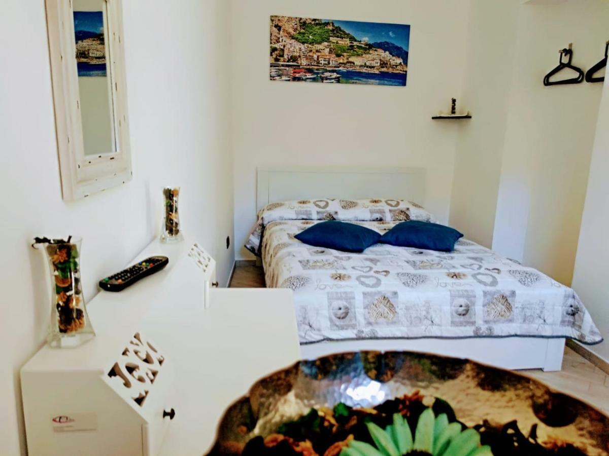 شقة Casa Nina أَجيرولا المظهر الخارجي الصورة